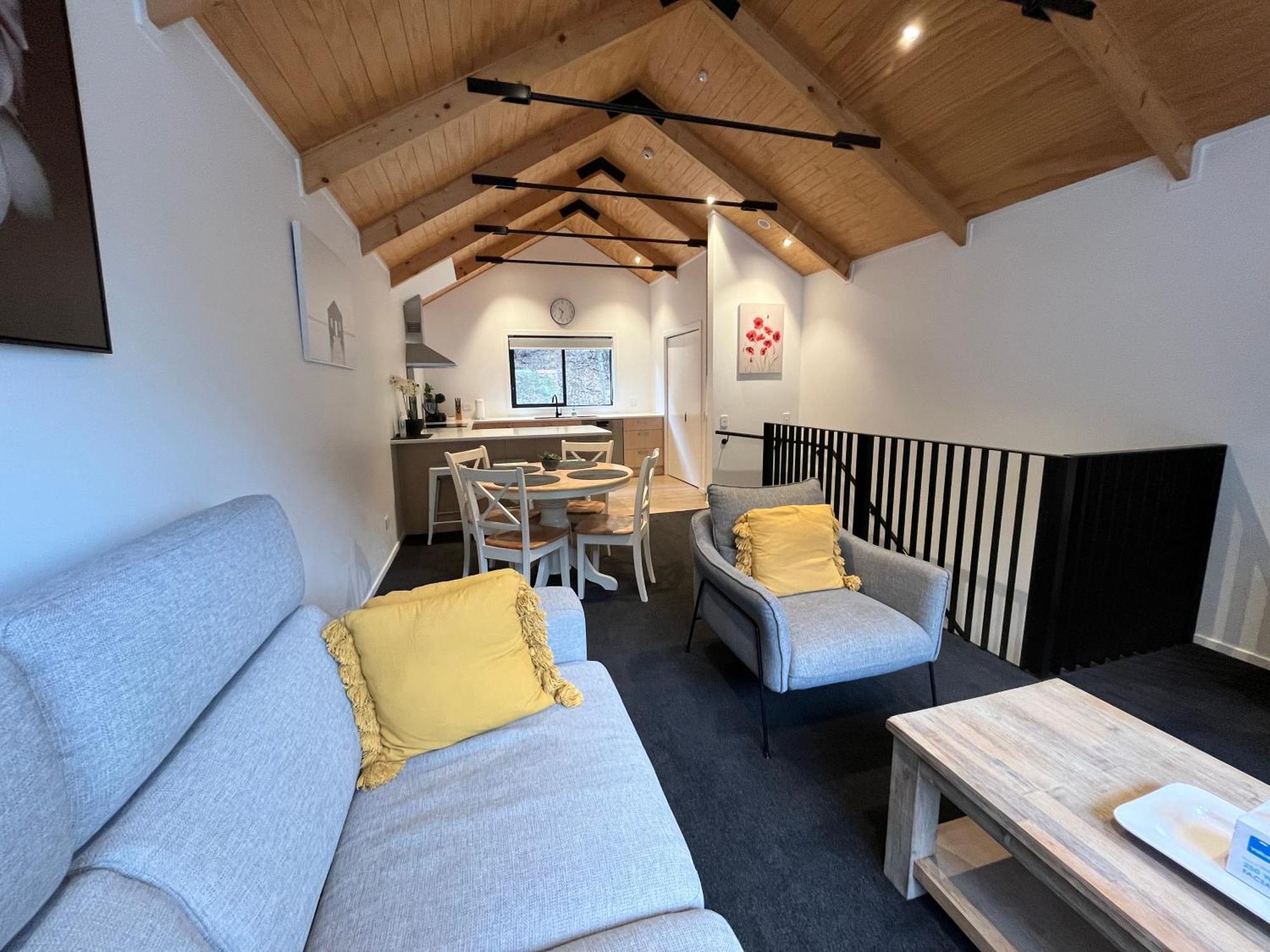 Queenstown Central - Walk To Town - Free Parking - Wifi And Smart Tv - Gym Buitenkant foto
